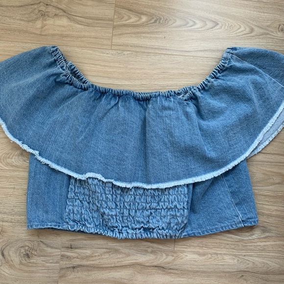American Eagle denim off the shoulder top - Picture 7 of 10